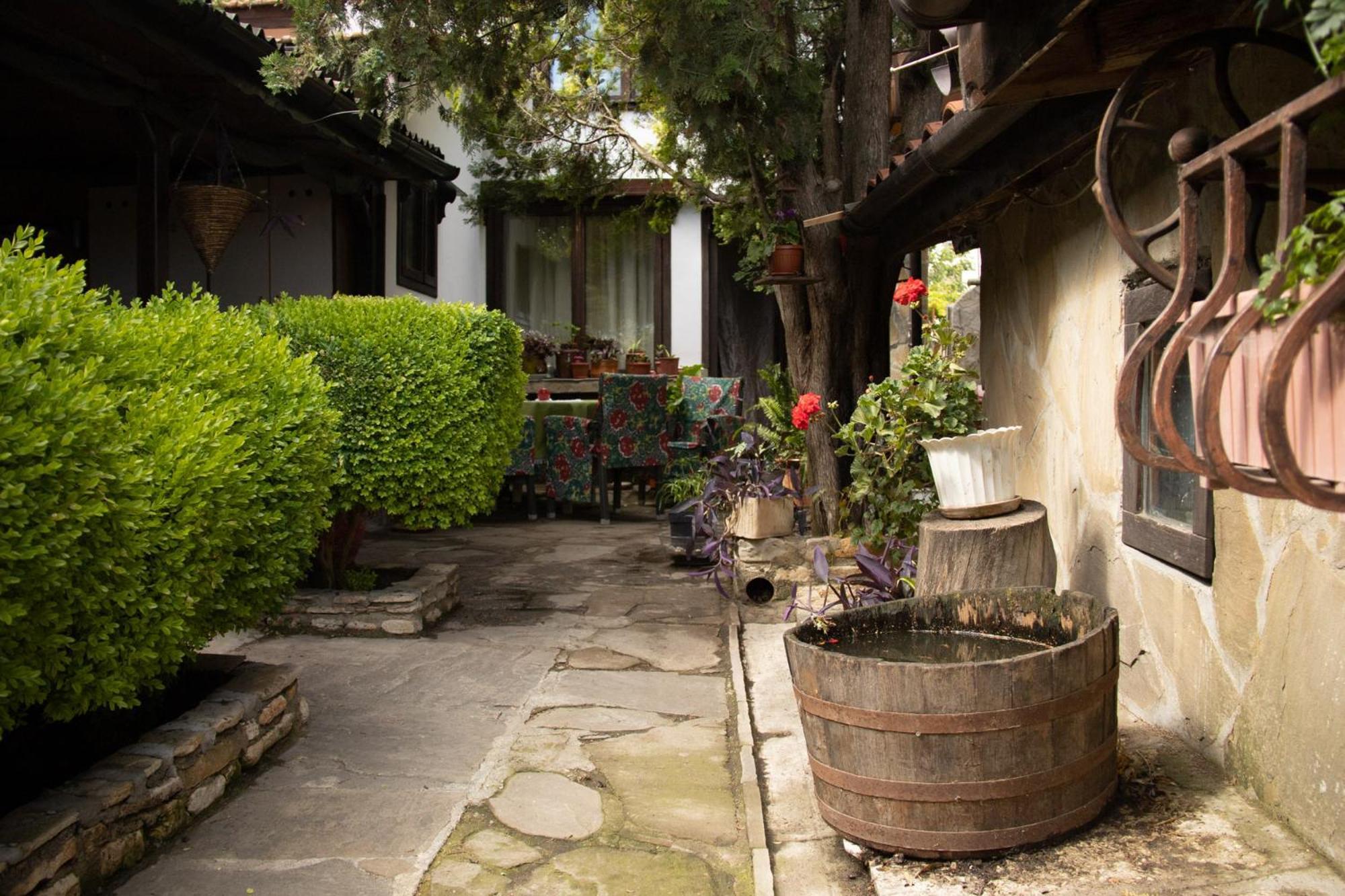 Старата Баkалия The Old Grocery, Guest Rooms Balchik Exterior photo