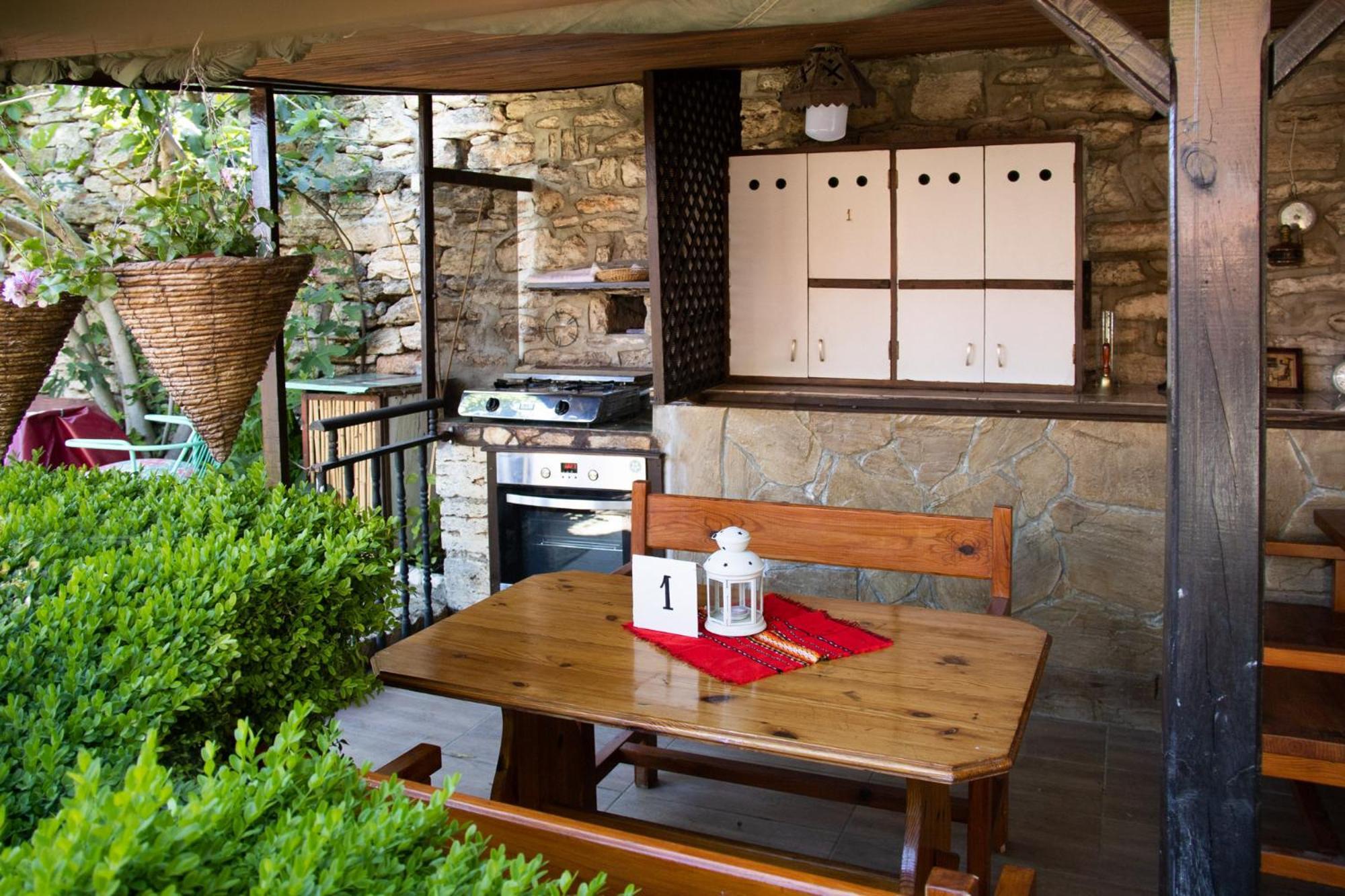 Старата Баkалия The Old Grocery, Guest Rooms Balchik Exterior photo