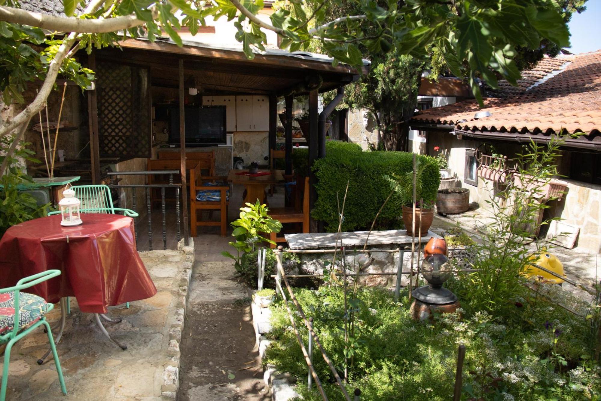 Старата Баkалия The Old Grocery, Guest Rooms Balchik Exterior photo